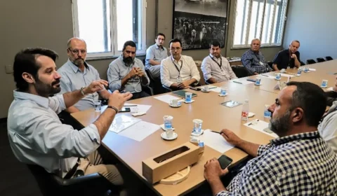 ABCM busca prorrogação do ICMS do suco de laranja em reunião na Secretaria de Agricultura de SP